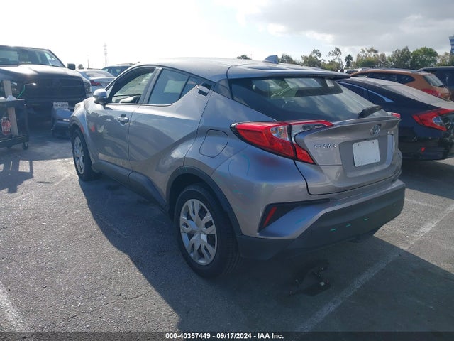 Toyota C-HR LE 2019 JTNKHMBX6K1037677 Image 3