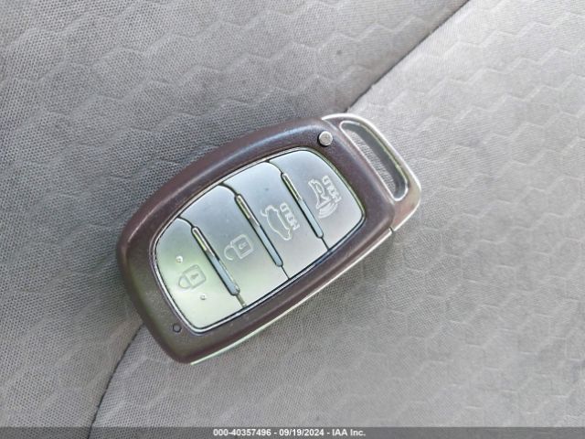 5NPD84LF5KH484884 Hyundai Elantra Value Edition