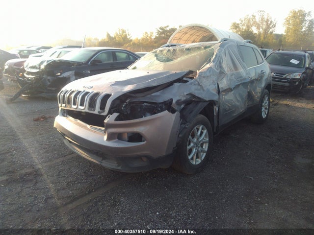 Jeep Cherokee Latitude 2016 1C4PJMCB5GW295524 Image 2