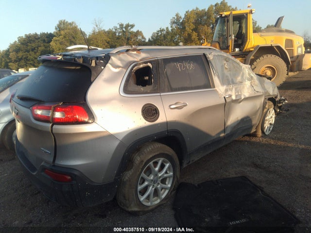 Jeep Cherokee Latitude 2016 1C4PJMCB5GW295524 Image 4
