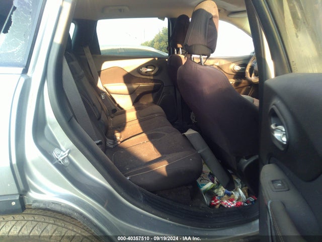 Jeep Cherokee Latitude 2016 1C4PJMCB5GW295524 Image 8