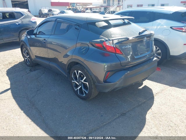 Toyota C-HR XLE 2018 NMTKHMBXXJR056995 Image 3