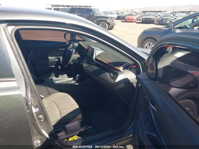 Toyota C-HR XLE 2018 NMTKHMBXXJR056995 Image 5