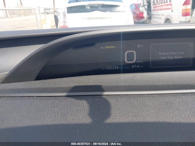Toyota Prius Two 2016 JTDKBRFU0G3507832 Image 16