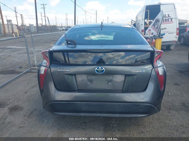 Toyota Prius Two 2016 JTDKBRFU0G3507832 Image 17