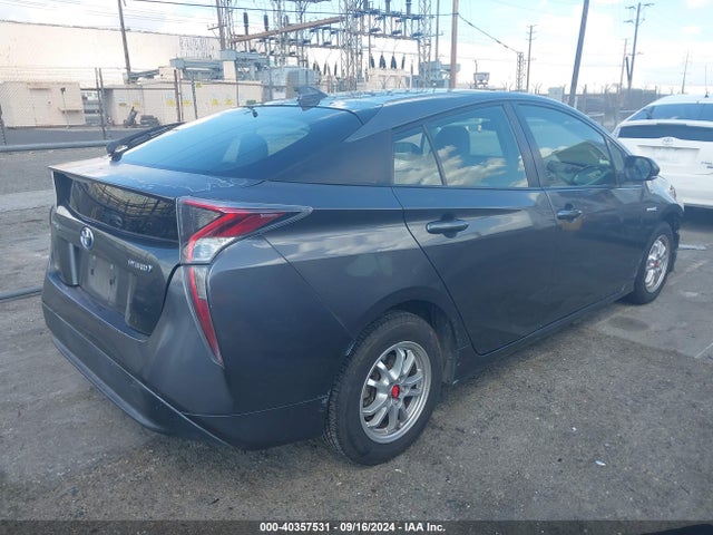 Toyota Prius Two 2016 JTDKBRFU0G3507832 Image 4