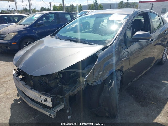 Toyota Prius Two 2016 JTDKBRFU0G3507832 Image 6