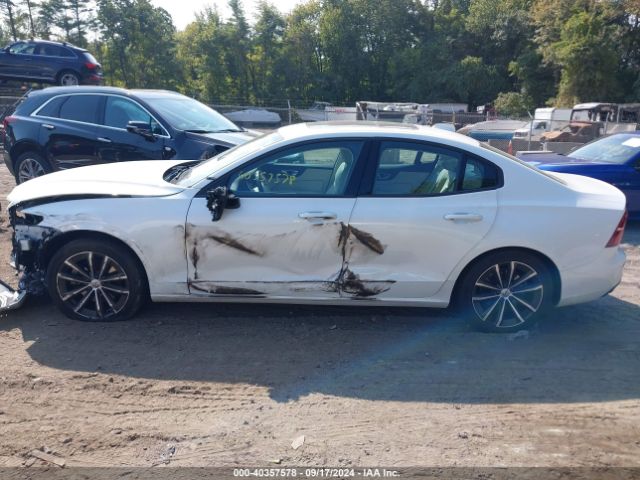 7JR102FKXMG094752 Volvo S60 T5 Momentum