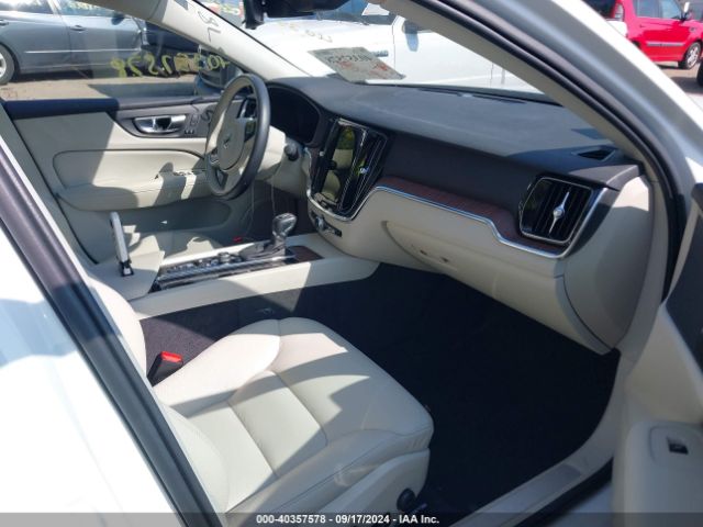 7JR102FKXMG094752 Volvo S60 T5 Momentum