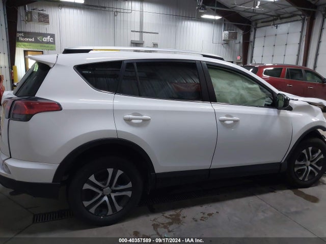 Toyota RAV4 LE 2016 JTMZFREV8GD090922 Image 13