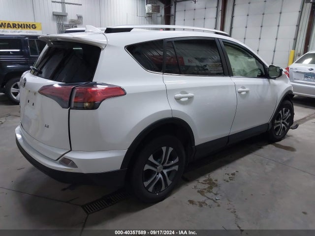 Toyota RAV4 LE 2016 JTMZFREV8GD090922 Image 4