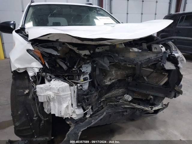 Toyota RAV4 LE 2016 JTMZFREV8GD090922 Image 6