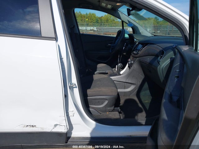 Chevrolet Trax Fwd Ls 2022 KL7CJKSM6NB526728 Image 5