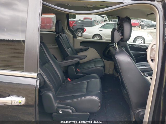 2C4RC1BG8GR301615 Chrysler Town & Country Touring