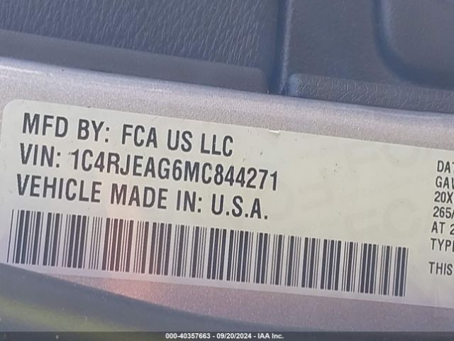 1C4RJEAG6MC844271 Jeep Grand Cherokee Laredo X 4x2