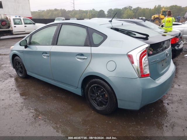 JTDKN3DU2E1752566 Toyota Prius Two