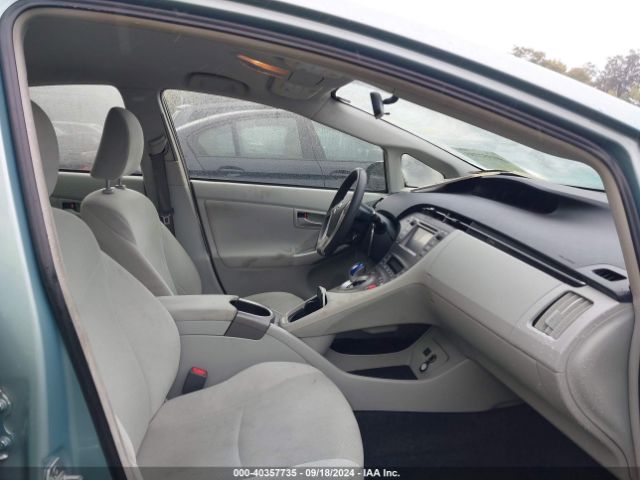 JTDKN3DU2E1752566 Toyota Prius Two