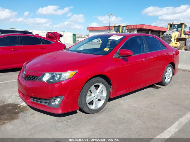 Toyota CAMRY SE 2014 4T1BF1FK8EU863243 Image 2