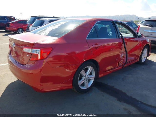 Toyota CAMRY SE 2014 4T1BF1FK8EU863243 Image 4