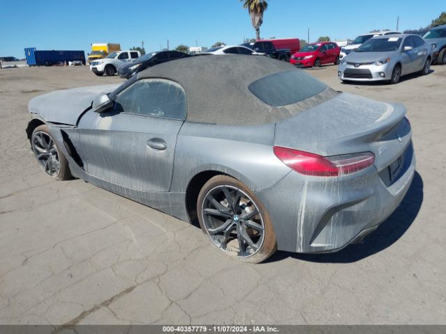 2023 BMW Z4 WBAHF3C00PWY02941 Photo 2