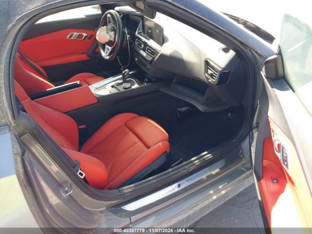 2023 BMW Z4 WBAHF3C00PWY02941 Photo 4