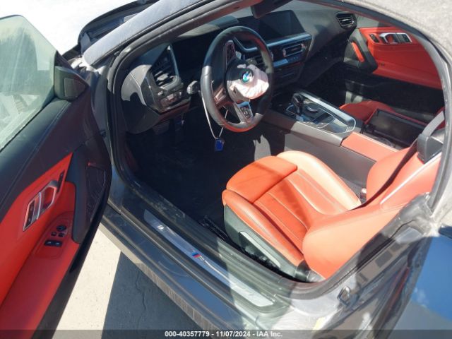 2023 BMW Z4 WBAHF3C00PWY02941 Photo 7