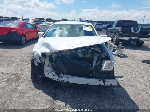 2C3CCAAG9FH755257 Chrysler 300 Limited