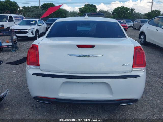 2C3CCAAG9FH755257 Chrysler 300 Limited