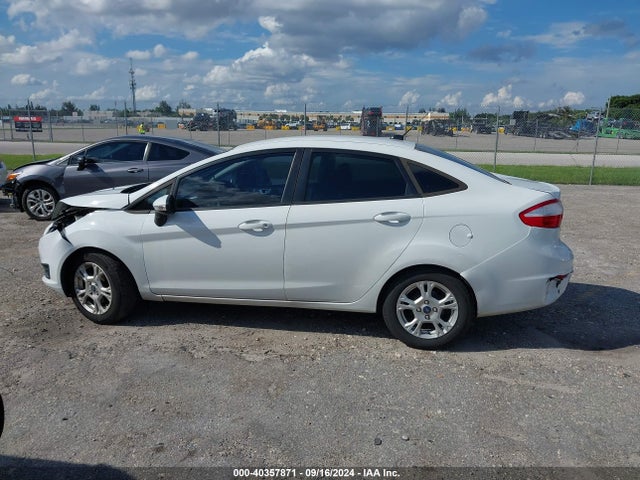 Ford FIESTA SE 2014 3FADP4BJ6EM118025 Image 14