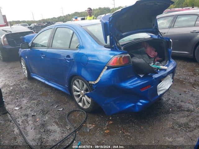 2011 MITSUBISHI LANCER JA32U8FW6BU038205 Photo 2