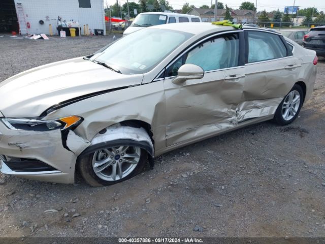 3FA6P0HD4JR279599 Ford FUSION SE