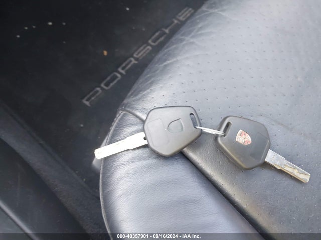 2002 PORSCHE BOXSTER WP0CA29842U623423 Photo 10