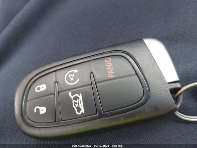 1C4PJLDB8HW526586 Jeep Cherokee Limited Fwd