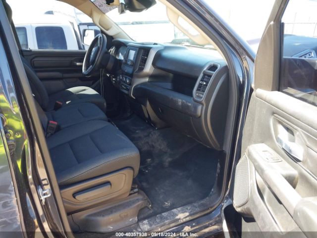 1C6RRFCG4MN714268 RAM 1500 Tradesman Quad Cab 4x4 6'4 Box