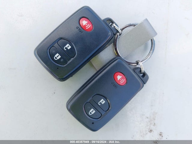 Toyota Prius V Five/four/three/two 2016 JTDZN3EU8GJ052132 Image 11
