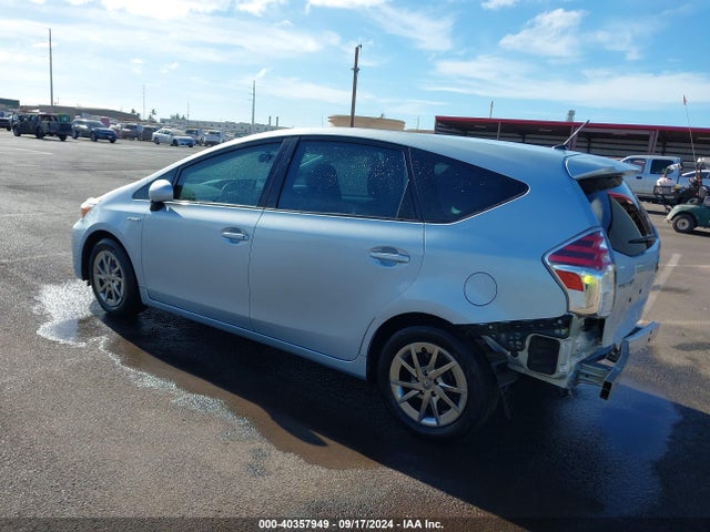 Toyota Prius V Five/four/three/two 2016 JTDZN3EU8GJ052132 Image 3