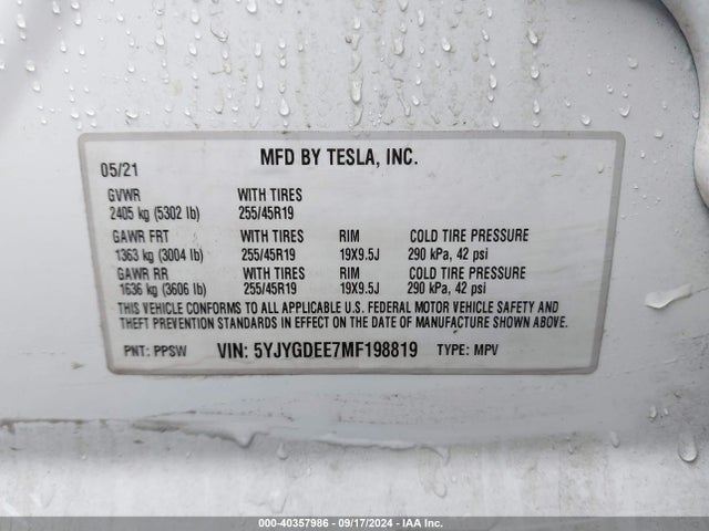 2021 TESLA MODEL Y 5YJYGDEE7MF198819 Photo 8