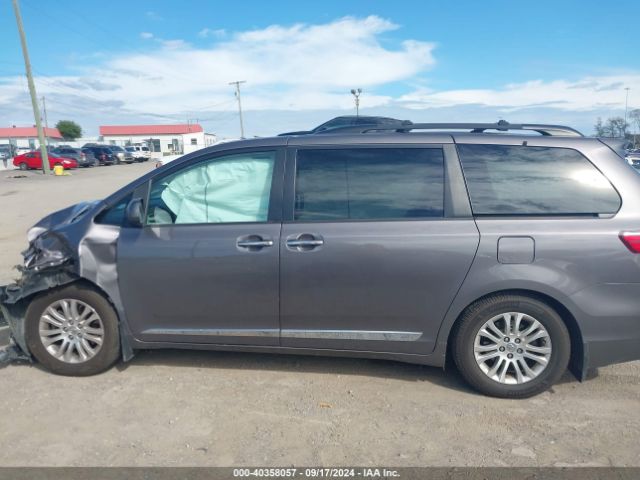 5TDYK3DC2FS668519 Toyota Sienna Xle Premium 8 Passenger
