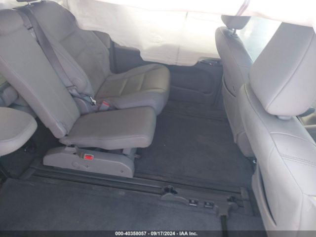 5TDYK3DC2FS668519 Toyota Sienna Xle Premium 8 Passenger