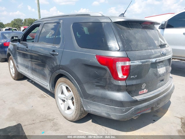 Ford EXPLORER XLT 2018 1FM5K7D80JGB78553 Image 3