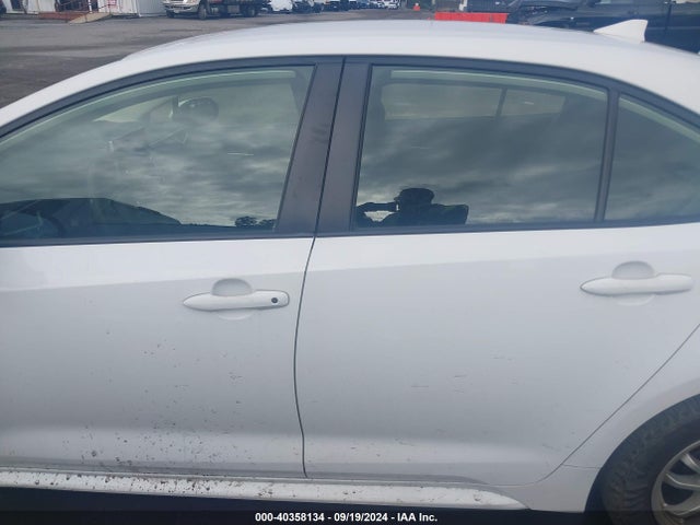 Toyota Corolla Hybrid Le 2020 JTDEBRBE7LJ019544 Image 14
