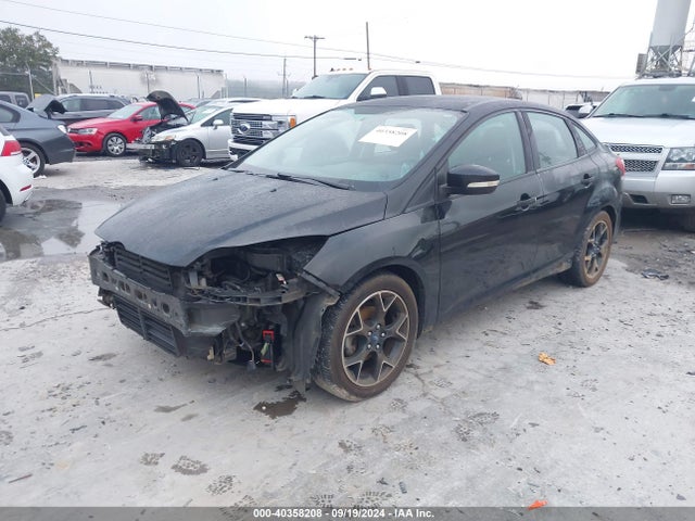 Ford FOCUS SE 2014 1FADP3F24EL227372 Image 2