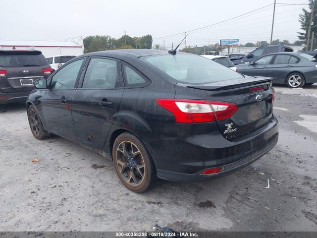 Ford FOCUS SE 2014 1FADP3F24EL227372 Image 3