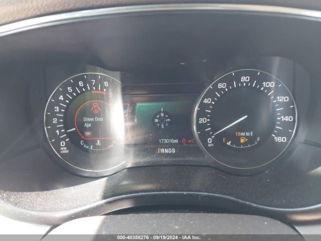 5LMCJ2C90GUJ08498 Lincoln MKC SELECT