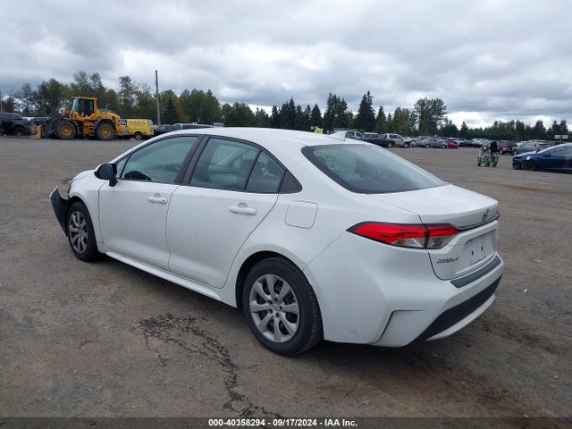 Toyota COROLLA LE 2021 5YFEPMAE5MP147364 Image 3