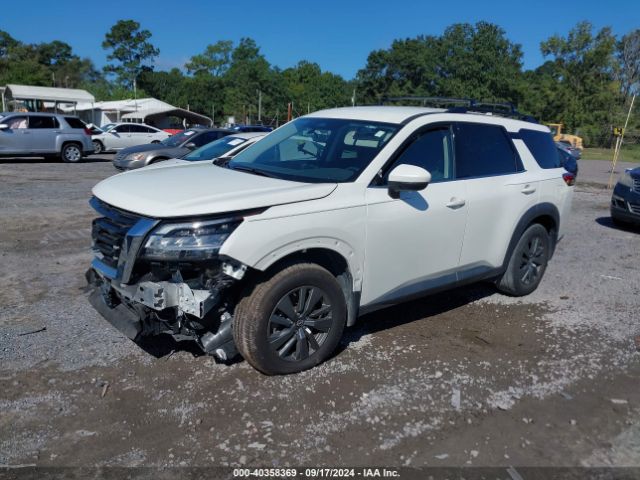 5N1DR3BA6NC257017 Nissan Pathfinder Sv 2wd