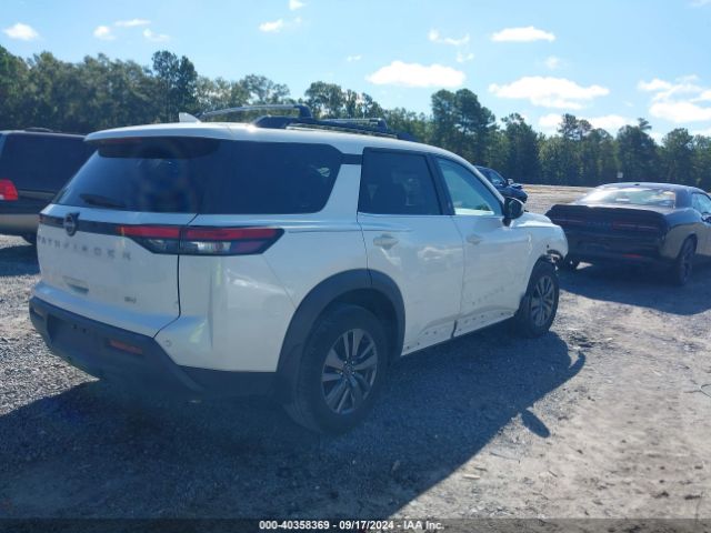 5N1DR3BA6NC257017 Nissan Pathfinder Sv 2wd