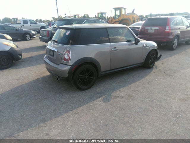 2013 MINI HARDTOP WMWSU3C53DT680743 Photo 3