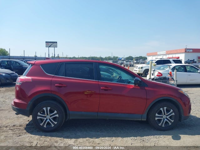 Toyota RAV4 LE 2018 2T3ZFREV3JW437468 Image 14