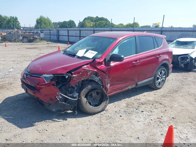 Toyota RAV4 LE 2018 2T3ZFREV3JW437468 Image 2